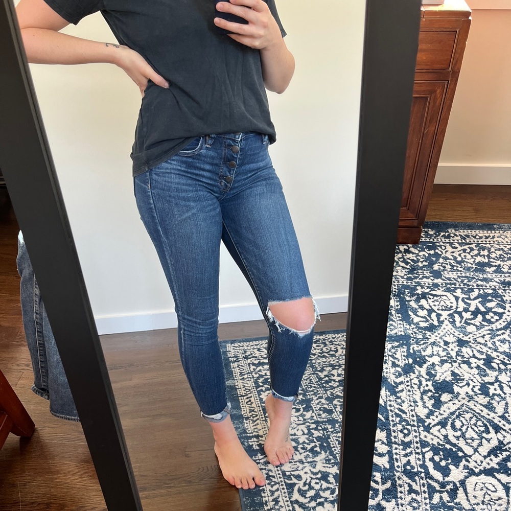 American Eagle Distressed Jeggings